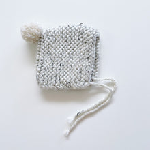 Load image into Gallery viewer, Chunky Knit Bonnet Grey Speckled (3-6m)
