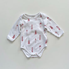 Load image into Gallery viewer, BABU Organic Bodysuit Red Light House Print (3-6m)
