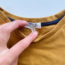 Load image into Gallery viewer, Mac &amp; Ellie Giraffe Tee Mustard (7y)
