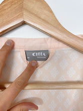 Load image into Gallery viewer, CITTA Design Kimono Robe Peach (M)
