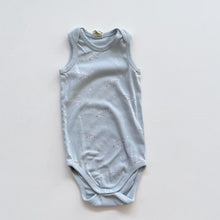 Load image into Gallery viewer, Nature Baby Organic Singlet Bodysuit Blue Whales (1y)
