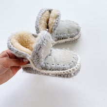 Load image into Gallery viewer, Sheepskin Slippers Grey (EU23/14cm inner)
