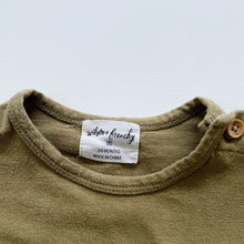 Load image into Gallery viewer, Wilson &amp; Frenchy Organic T-Shirt Green (3-6m)
