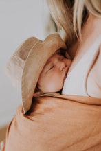 Load image into Gallery viewer, Mumma etc. Bondi Linen Bucket Hat (0-3m)
