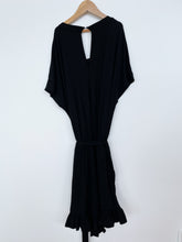 Load image into Gallery viewer, Addison Nursing Jumpsuit Ruffle / Black (8/S)
