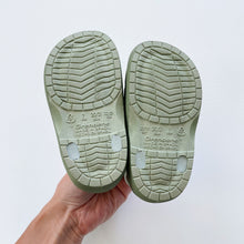 Load image into Gallery viewer, Green Ipanema Sandals (EU20-21)
