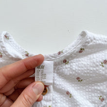 Load image into Gallery viewer, H&amp;M Floral Top L/S (2y)
