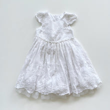 Load image into Gallery viewer, Pretty White Lace Dress Teeny Weeny (1y)
