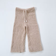Load image into Gallery viewer, Grown Knit Pants Beige (3y)

