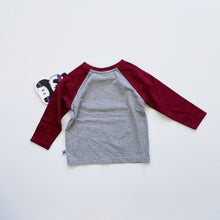 Load image into Gallery viewer, Minti Sharp Lion L/S Tee Grey/Red Motley NEW (1y)
