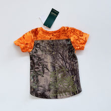 Load image into Gallery viewer, Hunting &amp; Fishing Top Blaze/Forest NEW (2y)
