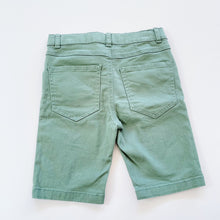 Load image into Gallery viewer, Breakers Shorts Green (7y)
