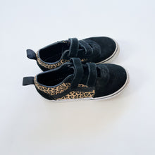 Load image into Gallery viewer, Vans Old Skool Leopard Print Velcro Sneakers | Black (US10/UK 9.5/ EU26.5/ 16cm)
