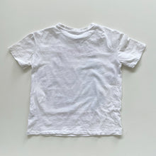 Load image into Gallery viewer, Disney Stitch T-Shirt (8y)
