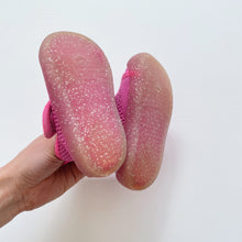 Load image into Gallery viewer, Duckies Velcro Pop Glitter Pink (6 /20+months)
