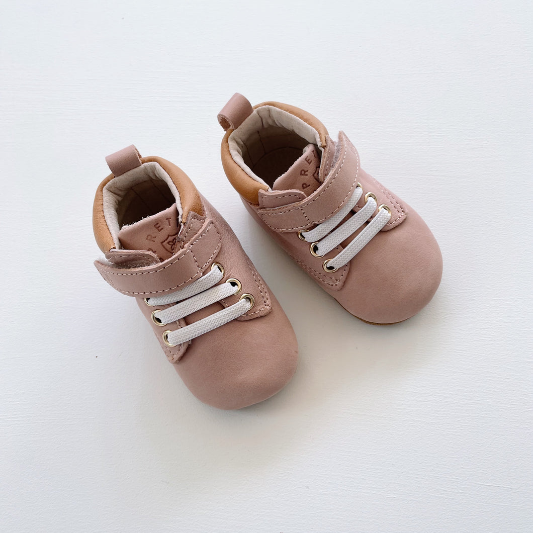 Pretty Brave Leather Shoes Pink NEW (S/0-6m)