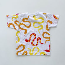 Load image into Gallery viewer, Doo Wop Kids SnakesTee NEW (6y)

