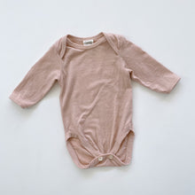 Load image into Gallery viewer, Nature Baby Merino L/S Bodysuit Pale Pink (0-3m)
