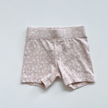 Load image into Gallery viewer, Jamie Kay Organic Bike Shorts Rosalie Field Rose (6-12m)

