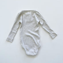 Load image into Gallery viewer, Jamie Kay Organic Ribbed L/S Kindy Bodysuit Beige (2y)
