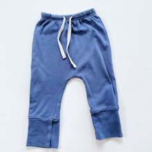 Load image into Gallery viewer, Nature Baby Drawstring Pants Blue *small mark (3-6m)
