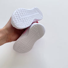 Load image into Gallery viewer, Puma Velcro Shoes Pink NWOT (EU20/UK4/US5c/13cm)
