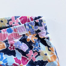 Load image into Gallery viewer, Ghanda Floral Flares *small flaw (5-6y)
