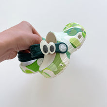 Load image into Gallery viewer, Crocs Green Camo Pattern (C7)
