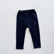 Load image into Gallery viewer, Uniqlo Leggings Navy (2y)
