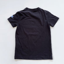 Load image into Gallery viewer, Nike Tee Black Logo (6y)
