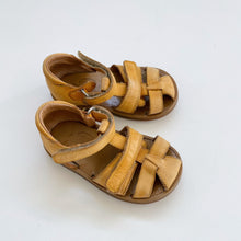 Load image into Gallery viewer, Pom D'api Sandals Orange (EU20-21)
