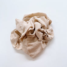 Load image into Gallery viewer, Mushie Organic Cotton Wrap/Cloth Stripes (120cm x 120cm)
