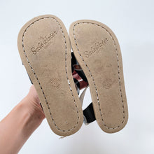 Load image into Gallery viewer, Salt Water Sandals Navy (SWS13/ UK13 / US1/ EU32)
