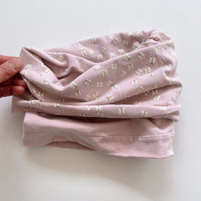 Load image into Gallery viewer, Turtleneck Style Scarf Pink Butterflies (3-6y)

