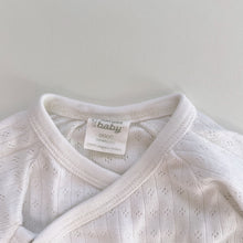 Load image into Gallery viewer, Nature Baby Organic Kimono Style Bodysuit L/S Cream (newborn)
