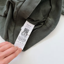 Load image into Gallery viewer, EA7 Hooded Jumper Green (4y)
