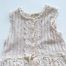 Load image into Gallery viewer, Stunning Lacey Cream Dress (6y)
