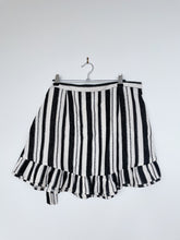 Load image into Gallery viewer, Superette B/W Stripe Wrap Skirt (14)
