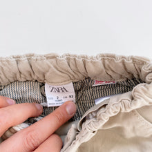 Load image into Gallery viewer, Zara Pants Beige (2y)
