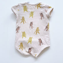 Load image into Gallery viewer, Wilson &amp; Frenchy Organic Bodysuit Dancing Leopards (6-12m)
