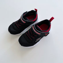 Load image into Gallery viewer, Black / Red Sketchers Shoes (EU23)
