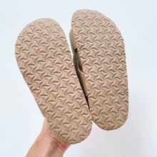 Load image into Gallery viewer, TEX Cork Sandals Light Tan (EU31)
