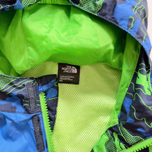 Load image into Gallery viewer, The North Face Windbreaker Jacket Green/Blue Camo (6y)
