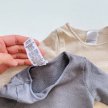 Load image into Gallery viewer, Bonds Wondercool Bodysuits 2x (newborn)
