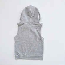 Load image into Gallery viewer, Mi Oh Mii Hooded Vest Grey NEW (4y)
