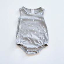 Load image into Gallery viewer, Teeny Weeny Bodysuits Bundle Green Spotty (6-12m)
