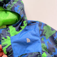 Load image into Gallery viewer, The North Face Windbreaker Jacket Green/Blue Camo (6y)
