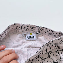 Load image into Gallery viewer, Smiley World PJs (5y)
