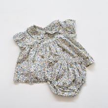 Load image into Gallery viewer, Liberty Floral Blouse + Bloomers Set (3-6m)
