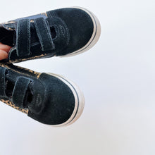 Load image into Gallery viewer, Vans Old Skool Leopard Print Velcro Sneakers | Black (US10/UK 9.5/ EU26.5/ 16cm)
